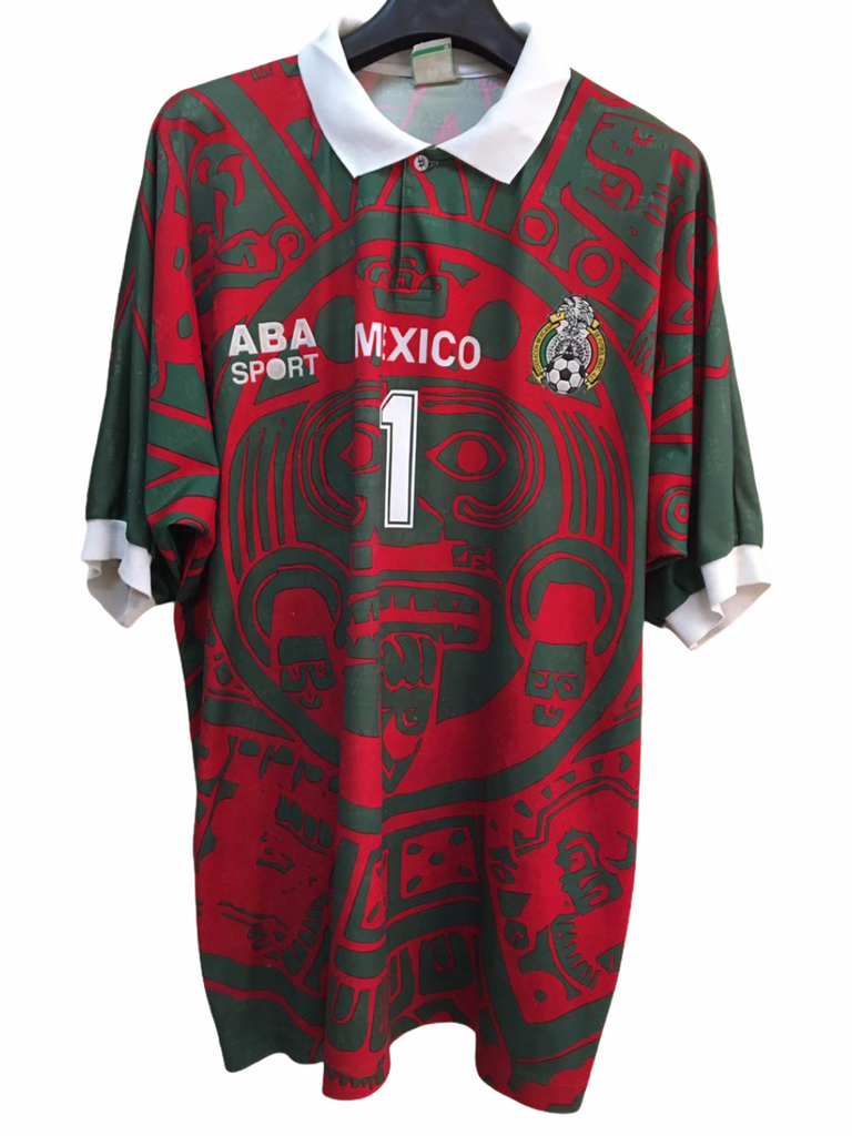 Playera De La Seleccion Mexicana Con El Calendario Azteca Playera