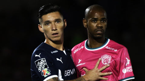 2021 Bravos Juarez Match Worn Pink Version Special Edition Fernandinho (M)