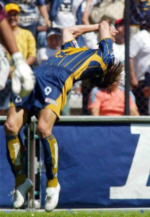 2003 2004 Pumas UNAM Match Worn Signed Bruno Marioni (L)