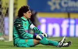 2012 Aguilas Club America Portero GK Guillermo Ochoa (L)