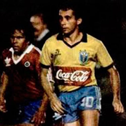 1981 Brasil Topper Authentic  Firmado Signed Socrates (S)